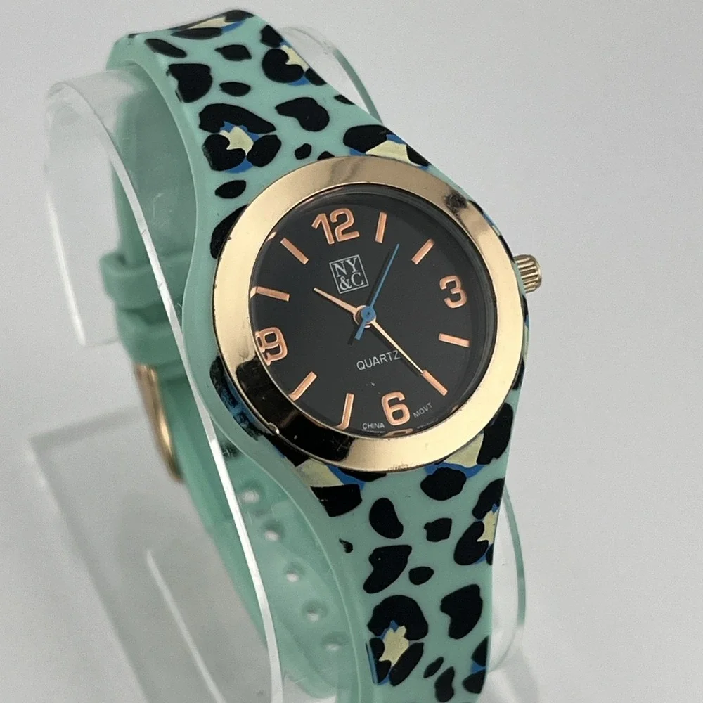 NY&C‎ Watch Women 29mm Case Blue Cheetah Print Silicone Band- New Battery